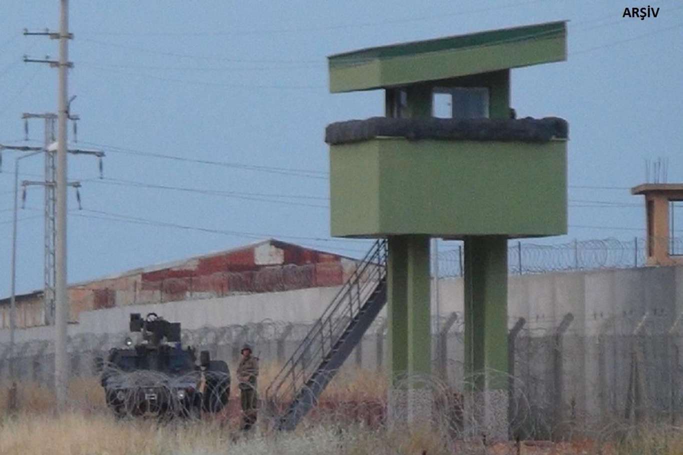 Mardin’in Suriye sınırında yakalanan şüpheli PKK mensubu çıktı Mardin’in Suriye sınırında yakalanan şüpheli PKK mensubu çıktı